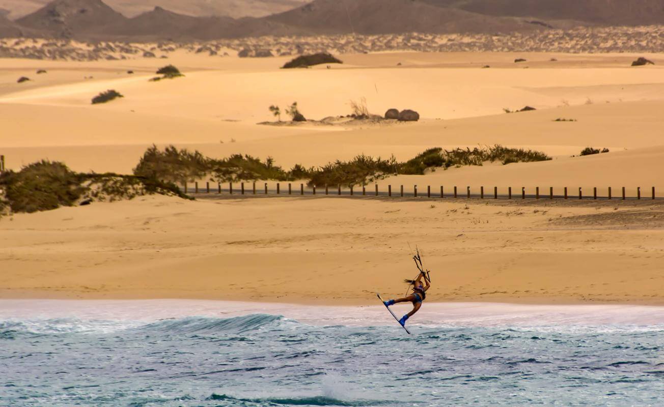 Kitesurf en playa de El Burro Spots de kitesurf de Fuerteventura