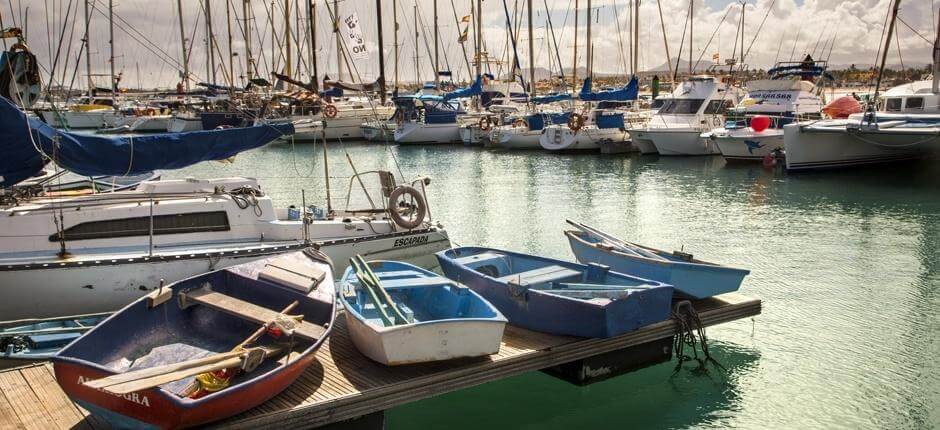 Corralejo Harbour, venesatamat ja satamat Fuerteventurassa 