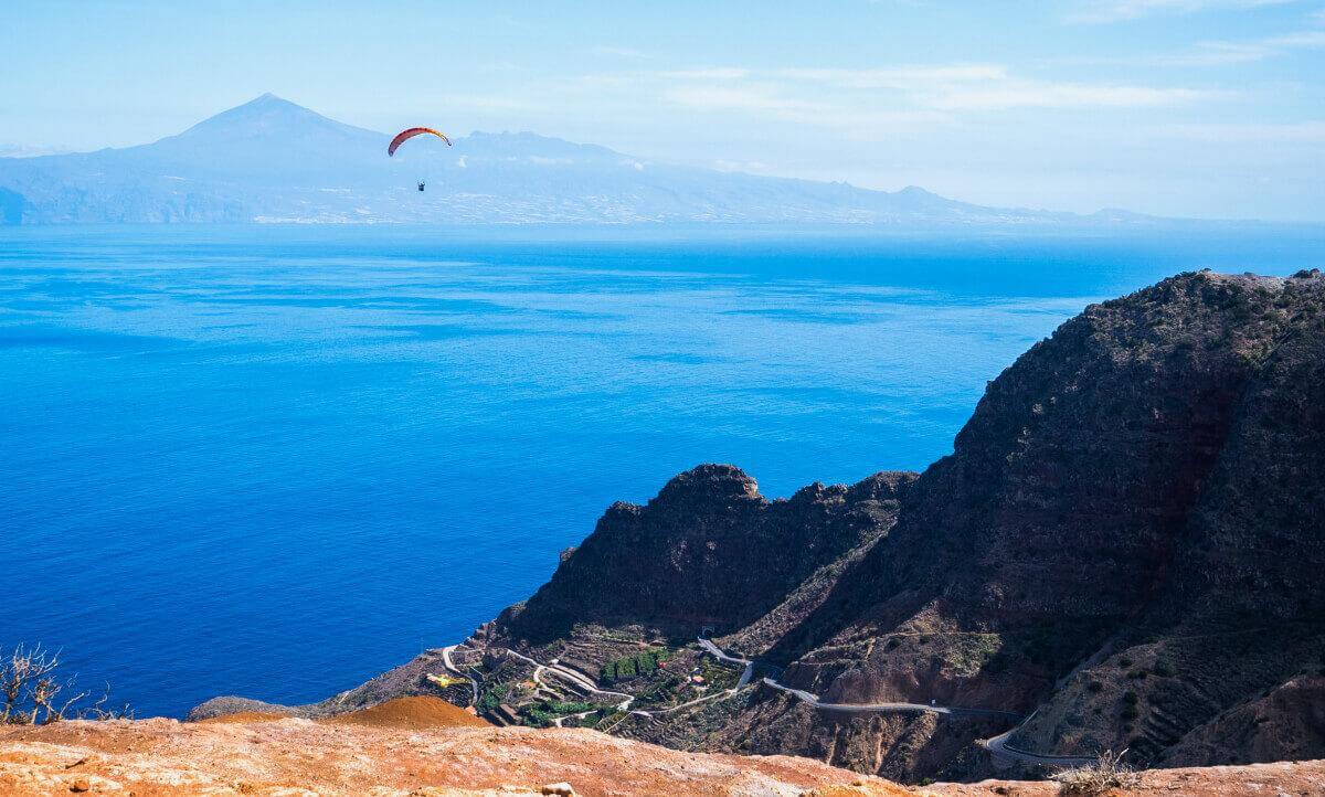 Banner turismo activo en las Islas Canarias.