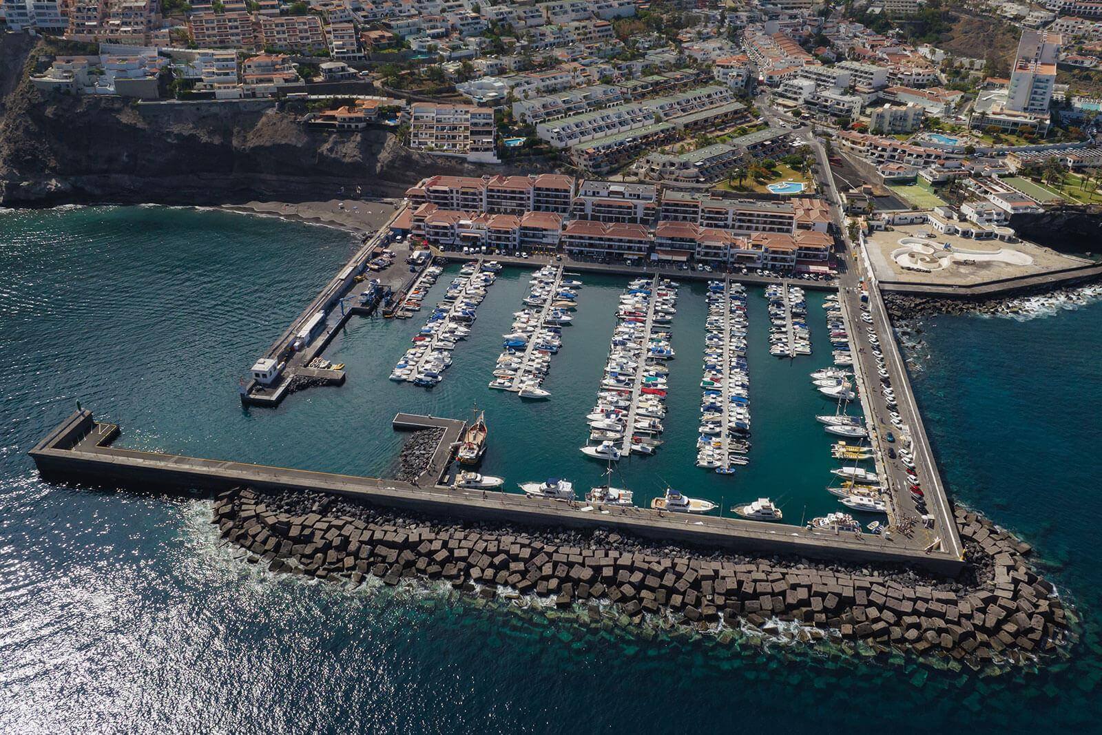 Los Gigantes satama. Tenerife.