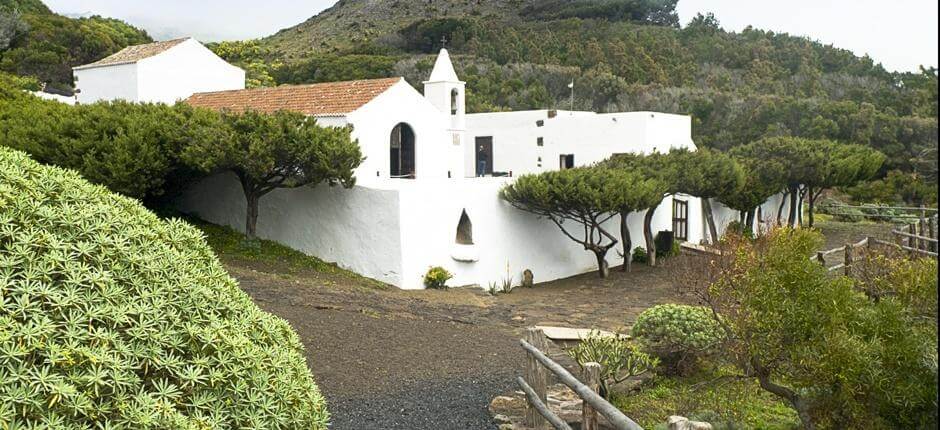 Camino de la Virgen (Neitsyt Marian tie) + El Hierron kävelypolut 