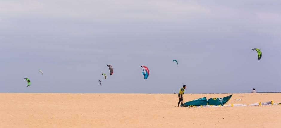 Leijalautaile Flag Beach -rannalla, leijalautailukohteet Fuerteventuralla