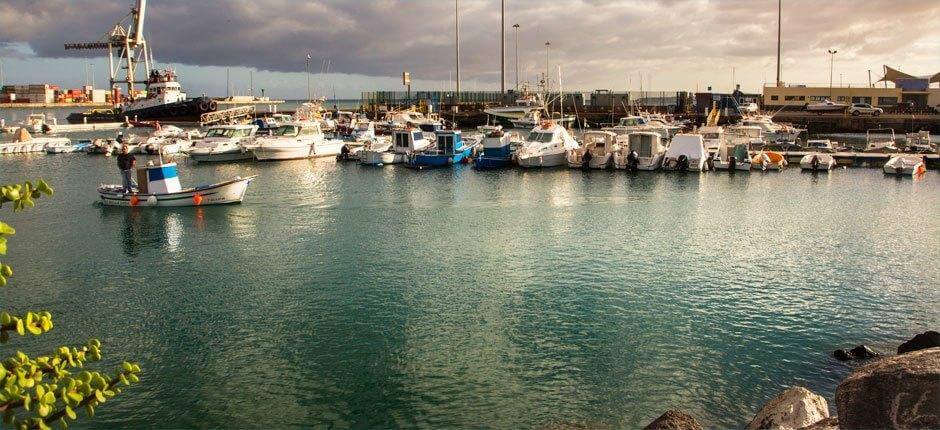 Puerto del Rosario Harbour, venesatamat ja satamat Fuerteventuralla 